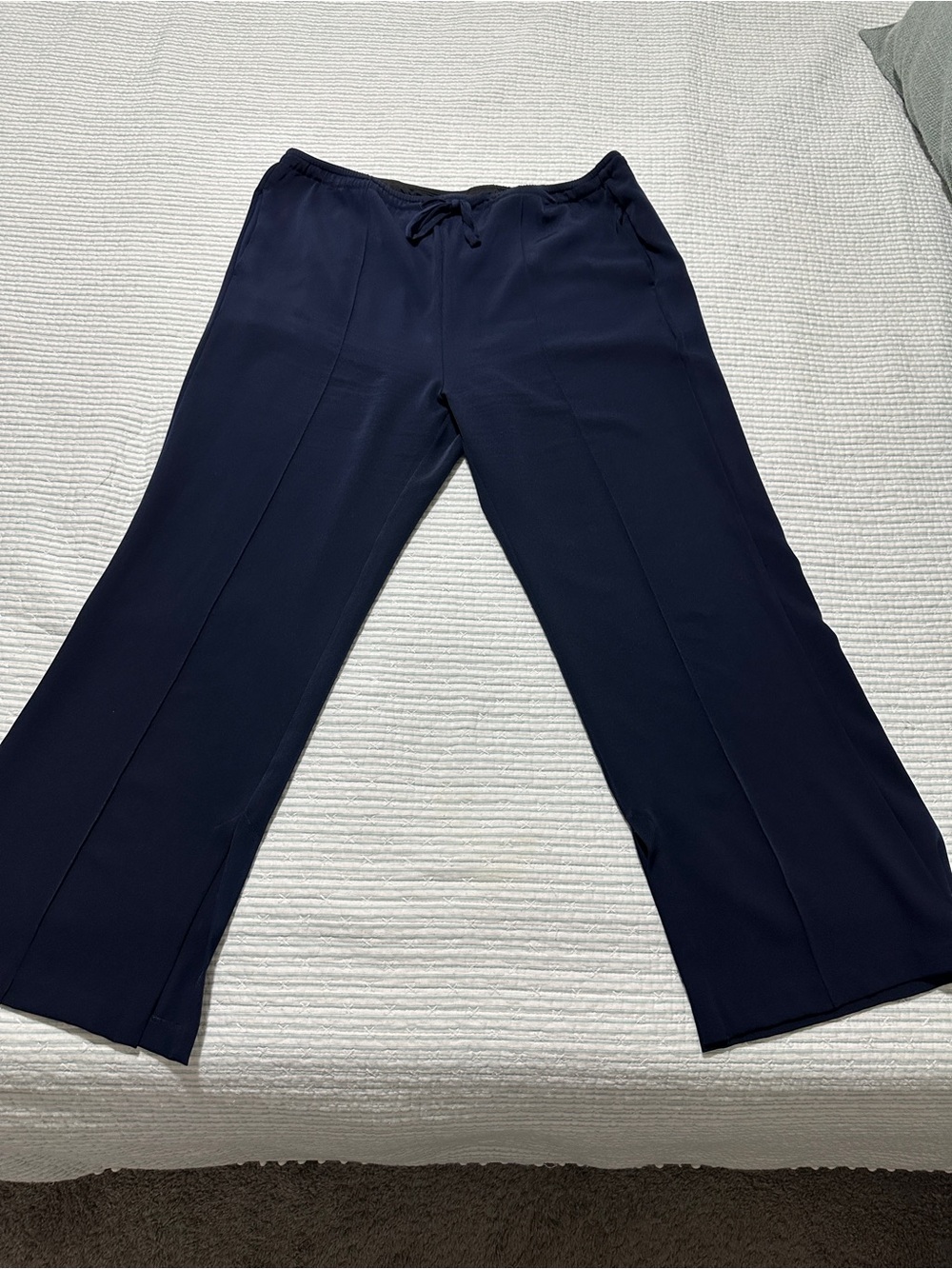 Lysse Wide Leg Pants in Navy Blue